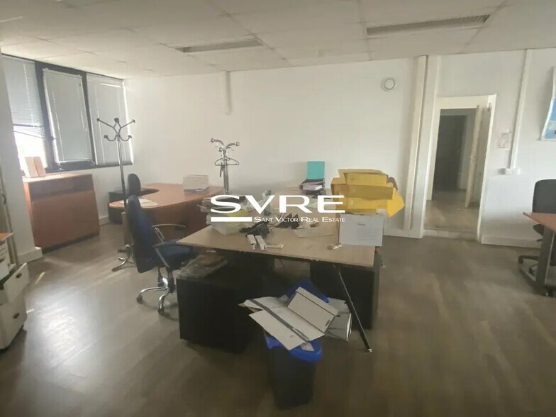 Bureau dans Gémenos à louer - Photo de l’immeuble – Image 2 sur 29