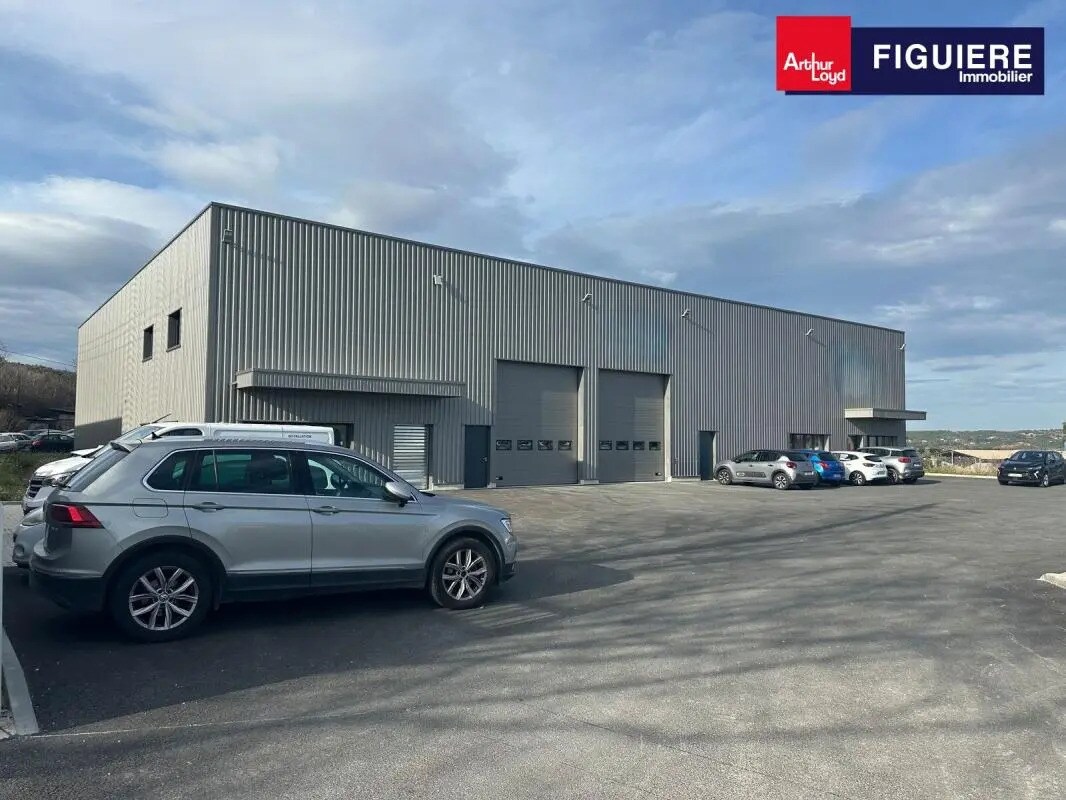 281 Avenue Des Chasseens, Gardanne à louer Photo de l’immeuble– Image 1 sur 13