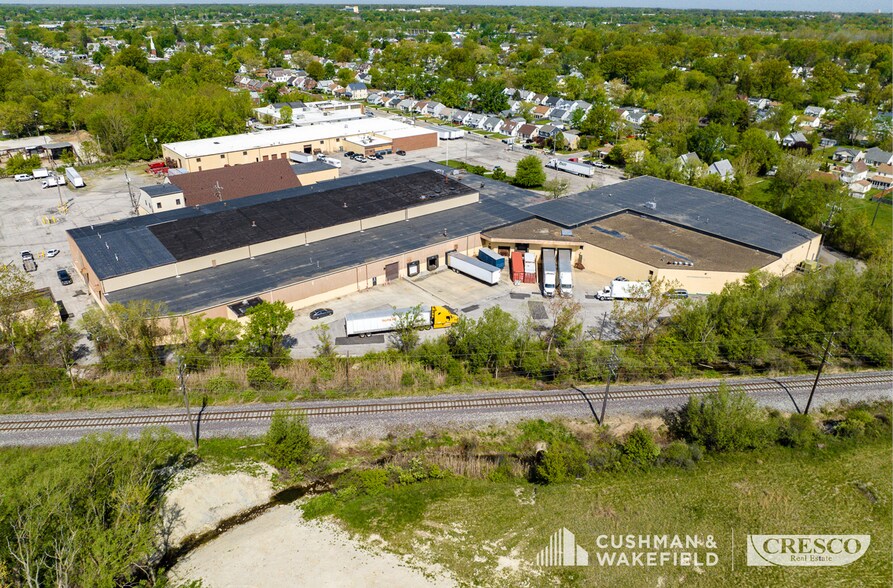 12117 Bennington Ave, Cleveland, OH à louer - Photo de l’immeuble – Image 3 sur 7