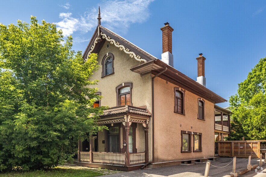 245 Laurier Av E, Ottawa, ON à vendre - Photo principale – Image 1 sur 23
