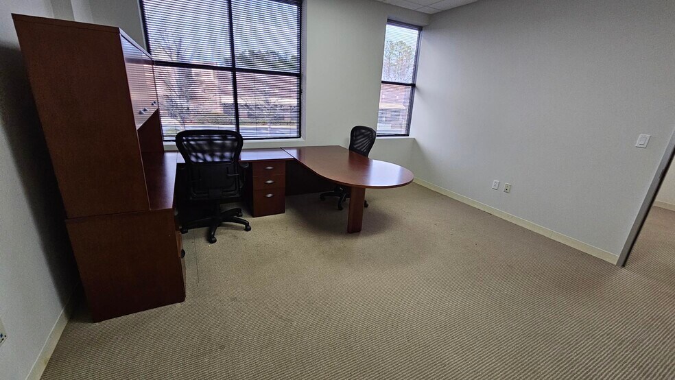 1880 W Oak Pky, Marietta, GA à louer - Photo intérieure – Image 3 sur 16