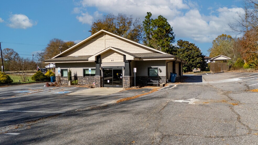 60 2nd Ave SW, Taylorsville, NC à vendre - Photo de l’immeuble – Image 2 sur 22