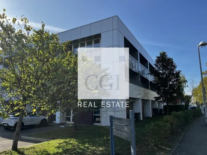 2-4 Rue Du Colonnel Chambonnet, Bron à louer Photo de l’immeuble– Image 1 sur 8