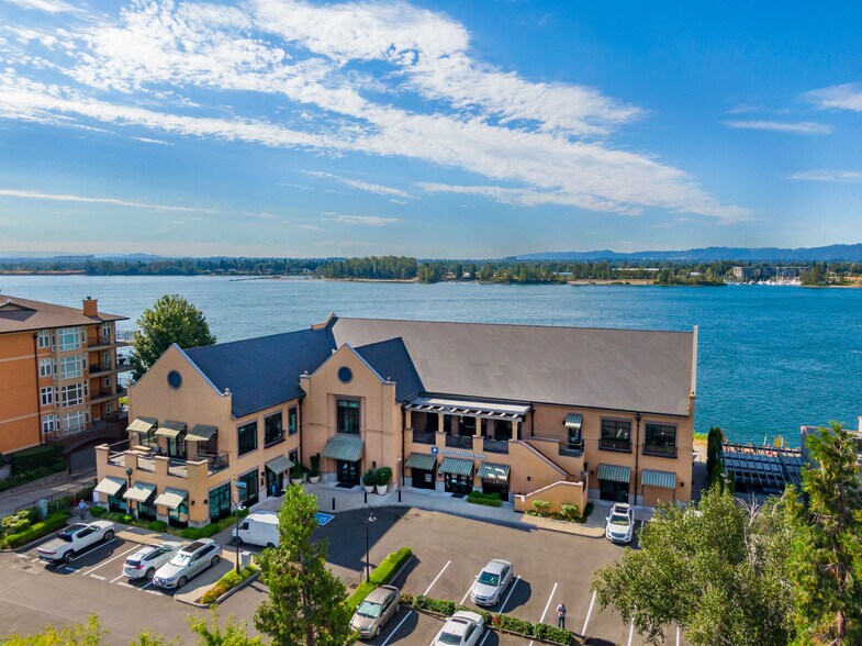 2001 SE Columbia River Dr, Vancouver, WA à louer - Aérien – Image 3 sur 8