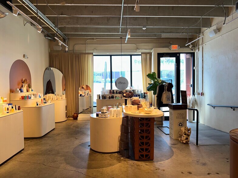 167 NW 25th St, Miami, FL à louer - Photo de l’immeuble – Image 2 sur 3