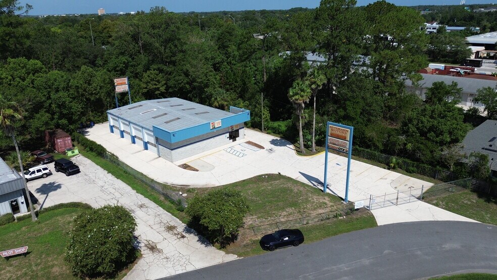 1834 Saint Johns Bluff Rd S, Jacksonville, FL à louer - Photo de l’immeuble – Image 1 sur 6
