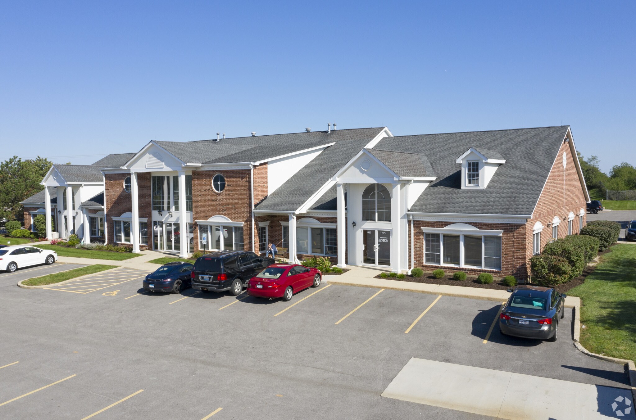 33 W Higgins Rd, South Barrington, IL à vendre Photo principale– Image 1 sur 4