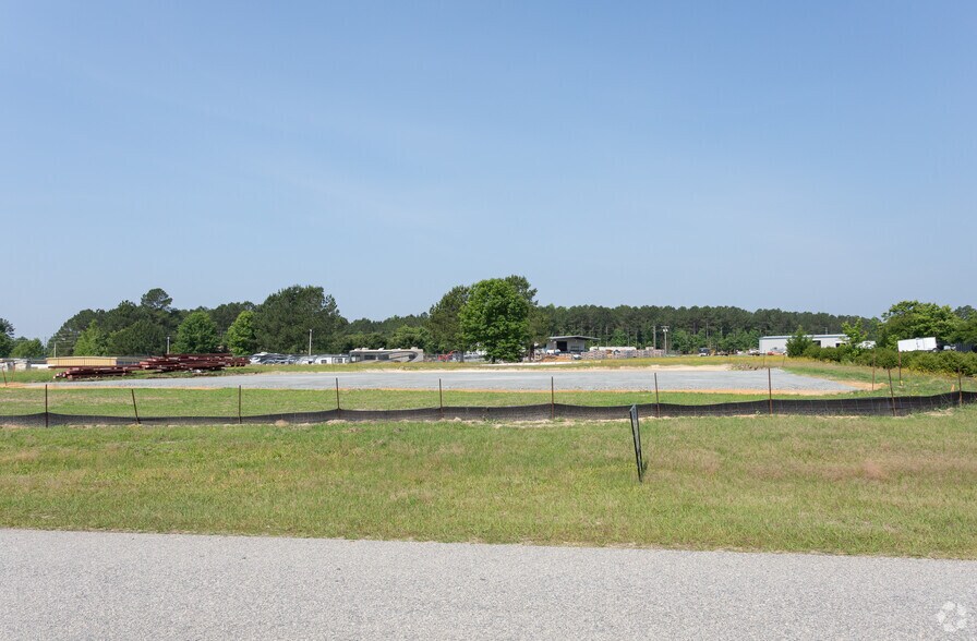 55 Airport Industrial, Clayton, NC à vendre - Photo de l’immeuble – Image 3 sur 5