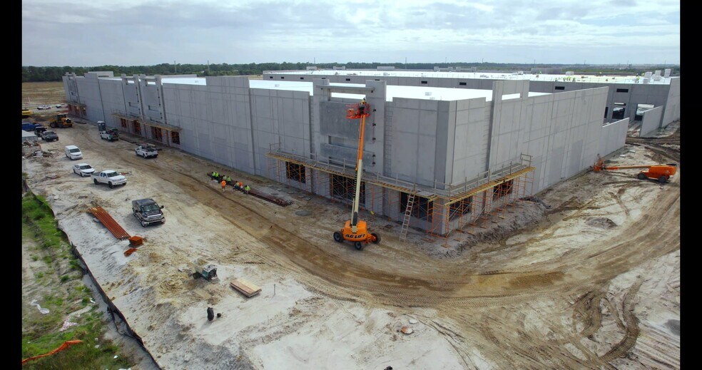 12070 SW Tom Mackie Blvd, Port Saint Lucie, FL à louer - Vidéo sur l’annonce professionnelle – Image 3 sur 23