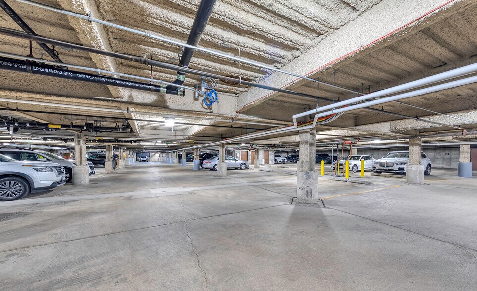 350 S Northwest Hwy, Park Ridge, IL à louer - Photo de l’immeuble – Image 2 sur 7