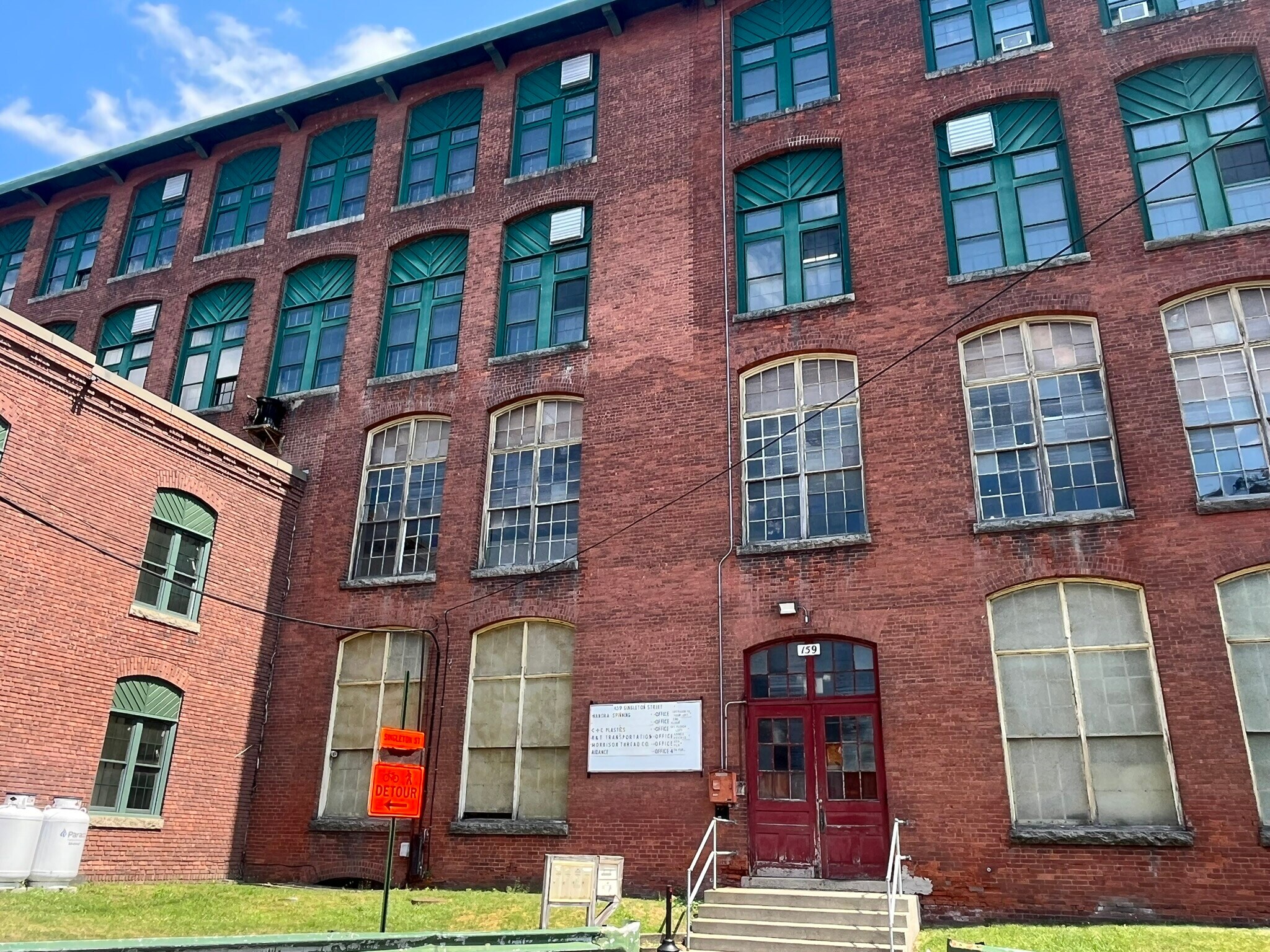 159 Singleton St, Woonsocket, RI à louer Photo intérieure– Image 1 sur 10