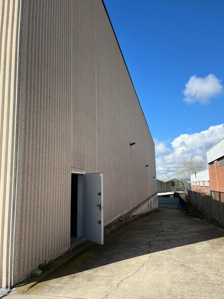 Carrer de Ramon Farguell, 51, Manresa, Barcelona à vendre - Photo de l’immeuble – Image 2 sur 7