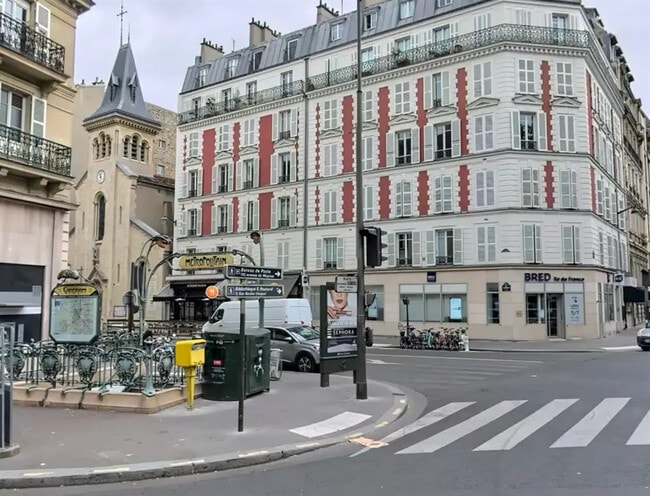 Plus de détails pour Local commercial à louer