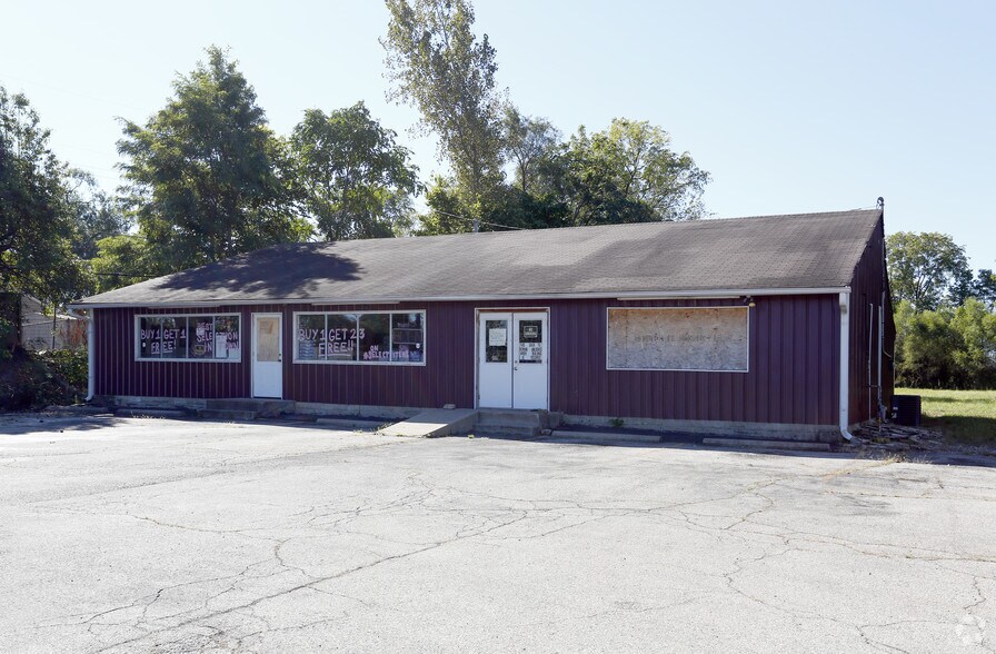 613 E State Road 44, Shelbyville, IN à vendre - Photo de l’immeuble – Image 2 sur 6