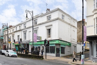 30-31 Queens Rd, Brighton à louer Photo principale– Image 1 sur 3