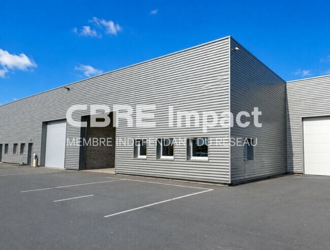 Plus de détails pour 11 Rue Des Didris, Cernay-lès-Reims - Local d'activités à louer