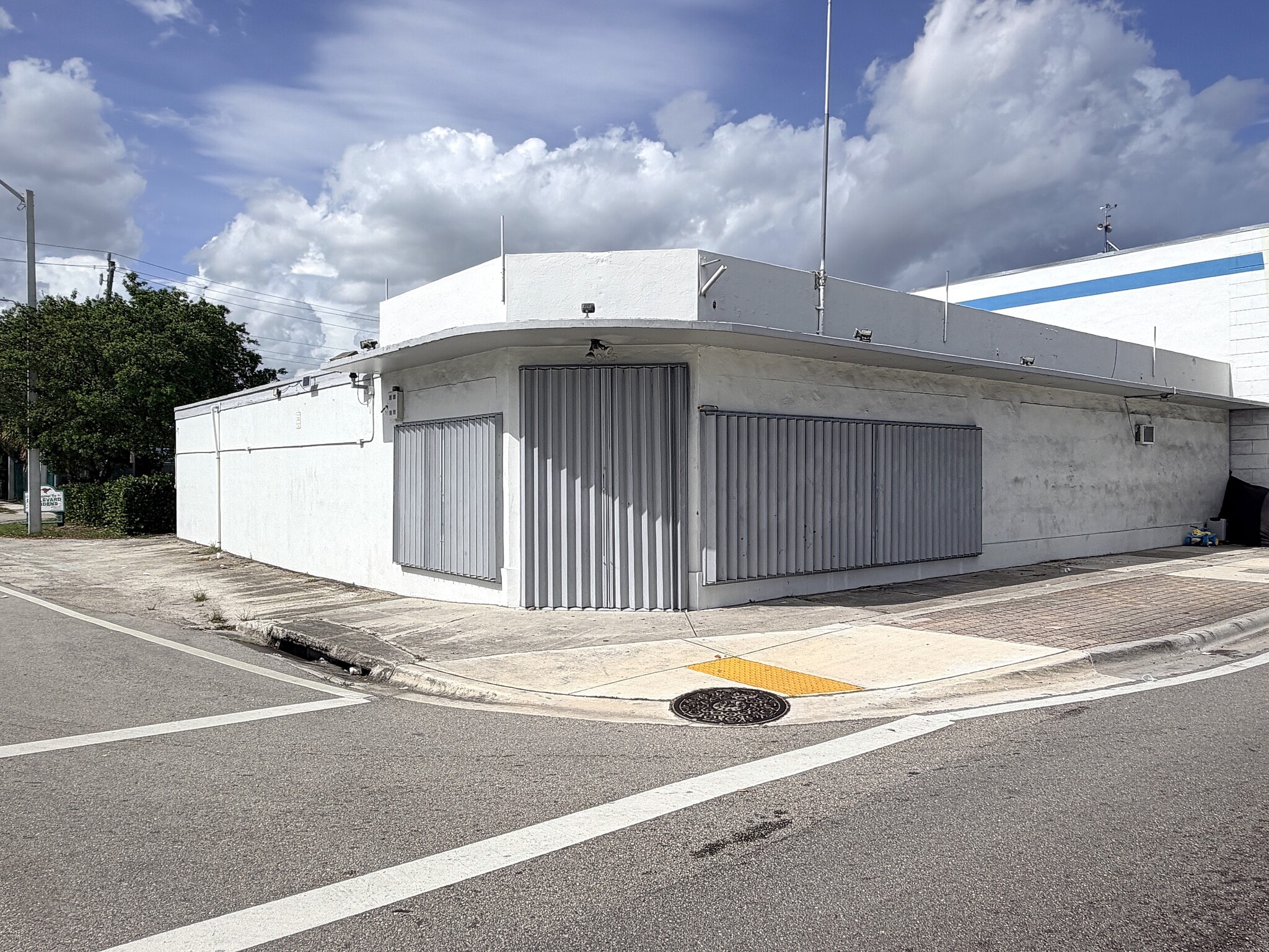 3045 W Broward Blvd, Fort Lauderdale, FL à louer Photo intérieure– Image 1 sur 12