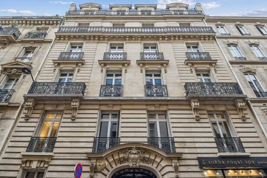 17 Rue De Miromesnil, Paris à louer - Photo de l’immeuble – Image 1 sur 9