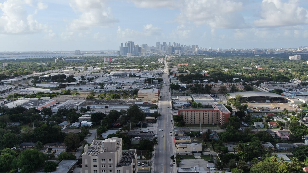 7618-7624 NE 2nd Ave, Miami, FL à vendre - Photo de l’immeuble – Image 3 sur 3