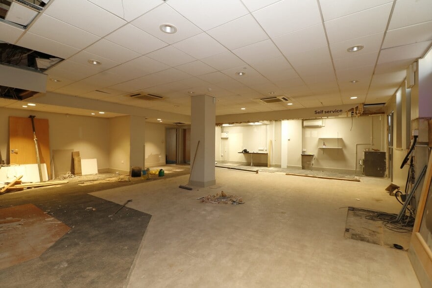 5-9D Crofts Bank Rd, Manchester à louer - Photo intérieure – Image 2 sur 5