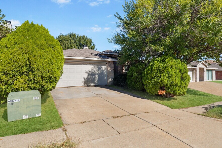 3936 Golden Horn Ln, Fort Worth, TX à vendre - Photo de l’immeuble – Image 3 sur 3