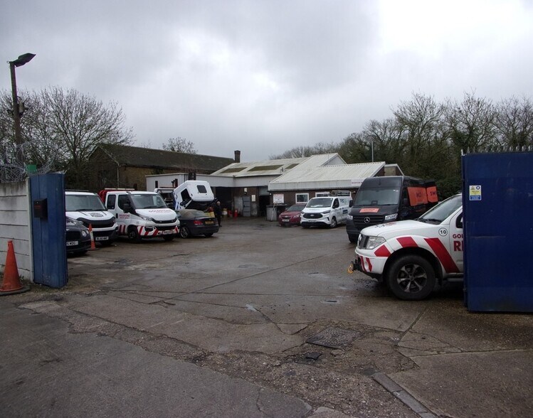 Stannetts, Basildon à louer - Photo de l’immeuble – Image 2 sur 5