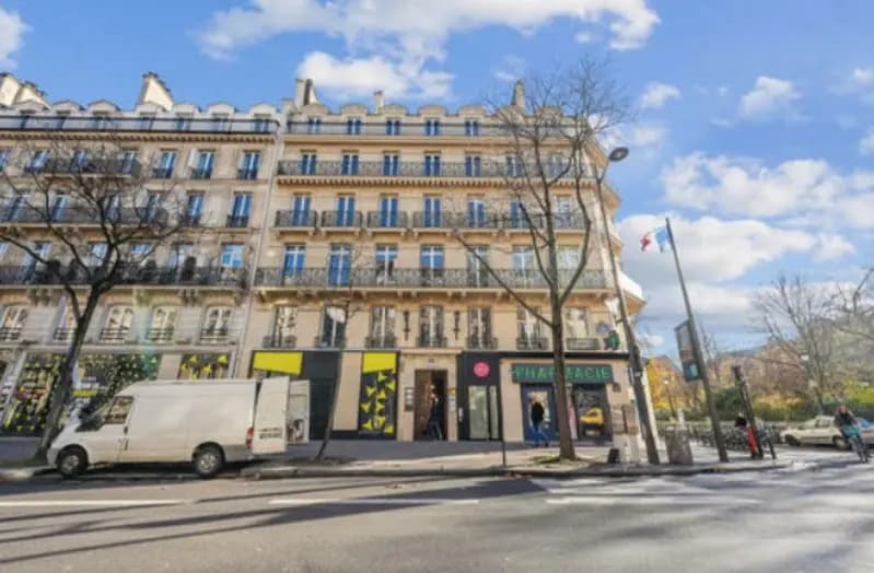 Bureau dans Paris à louer - Photo de l’immeuble – Image 2 sur 21