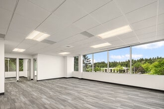 14405 SE 36th St, Bellevue, WA à louer Photo intérieure– Image 2 sur 6