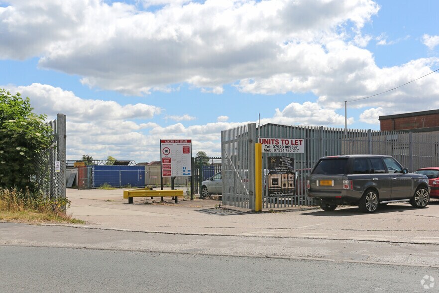 Moss Rd, Doncaster à louer - Photo de l’immeuble – Image 2 sur 11