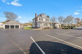 Plus de détails pour 982 Warwick Ave, Warwick, RI - Local commercial à vendre