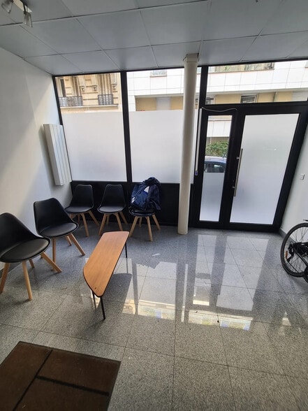 10 Rue Castagnary, Paris à vendre - Photo de l’immeuble – Image 3 sur 12