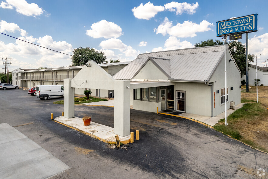 9603 N Interstate 35, San Antonio, TX à vendre - Photo principale – Image 1 sur 23