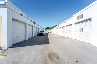 Plus de détails pour 2411-2451 NW 1st Ave, Boca Raton, FL - Industriel/Logistique à louer