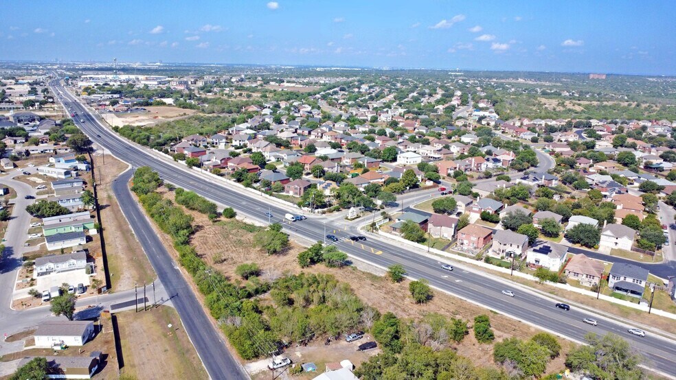 7721 Upper Seguin Rd, Converse, TX à vendre - Aérien – Image 3 sur 6