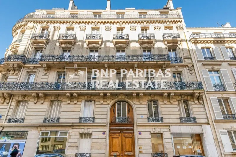 37 Rue Galilée, Paris à louer - Photo de l’immeuble – Image 1 sur 12