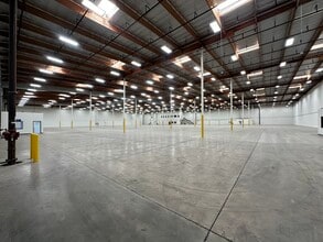 1241 Old Temescal Rd, Corona, CA à louer Photo intérieure– Image 2 sur 7