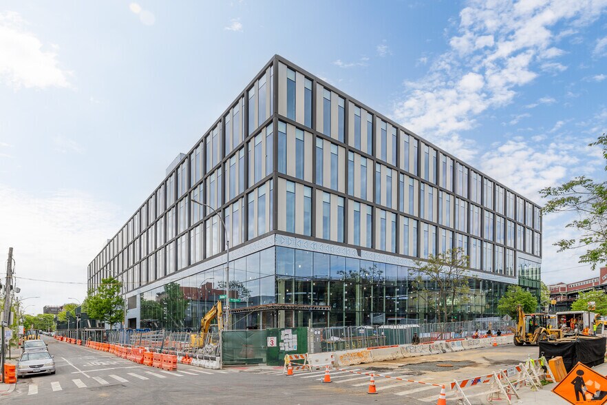 2440-2448 Fulton St, Brooklyn, NY à louer - Photo de l’immeuble – Image 2 sur 11