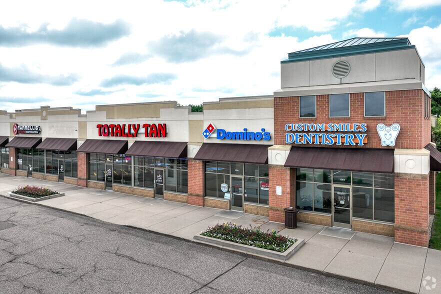 2218-2258 NW Bunker Lake Blvd, Andover, MN à louer - Photo de l’immeuble – Image 3 sur 5