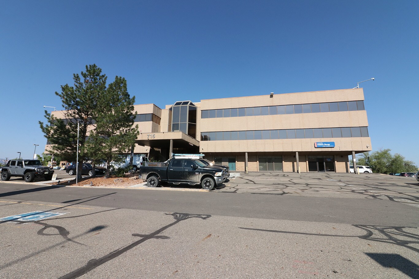 715 Horizon Dr, Grand Junction, CO à vendre Photo principale– Image 1 sur 31