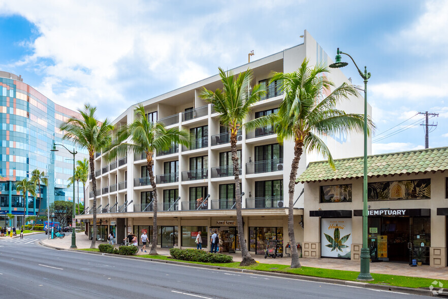 2131 Kalakaua Ave, Honolulu, HI à louer - Photo de l’immeuble – Image 2 sur 5