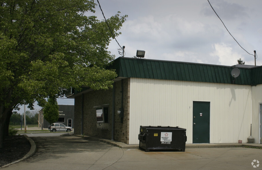 324-330 W High St, Orrville, OH à louer - Photo de l’immeuble – Image 3 sur 3