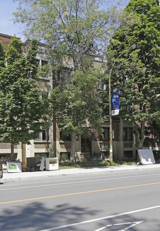 Plus de détails pour 2711 Boul Édouard-Montpetit, Montréal, QC - Logement à vendre