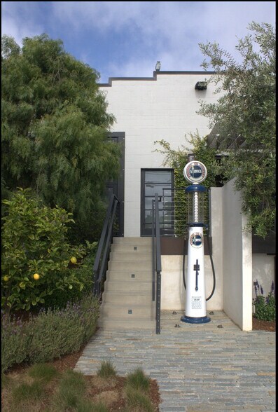 133 Lomita St, El Segundo, CA à louer - Photo de l’immeuble – Image 1 sur 4