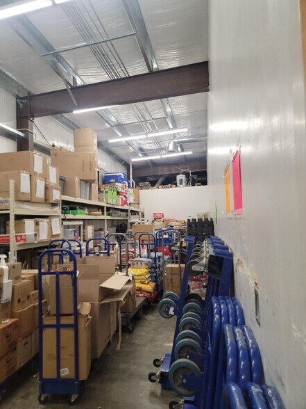 790 S Us Highway 77, Douglass, KS à louer - Photo intérieure – Image 2 sur 8