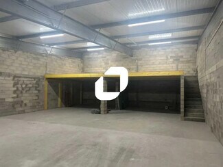 Plus de détails pour Bureau, Local d'activités à louer