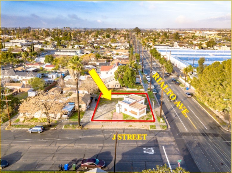 1003 W Rialto Ave, San Bernardino, CA à vendre - Photo principale – Image 1 sur 22