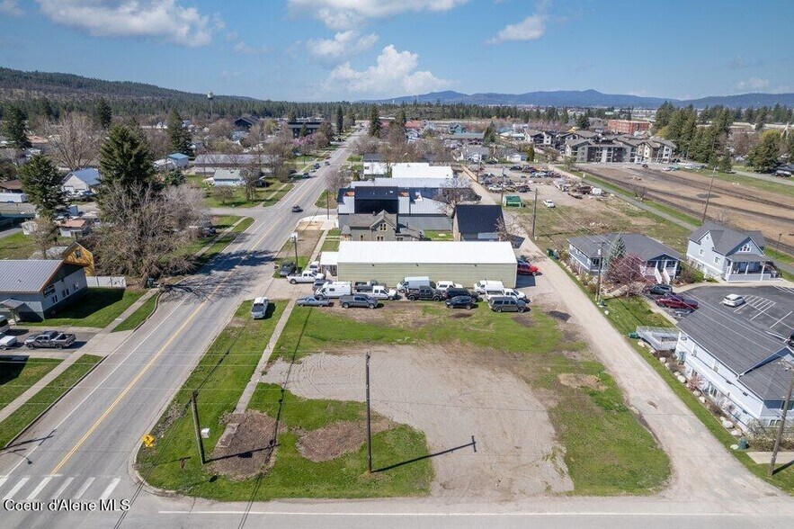 517 E 3rd Ave, Post Falls, ID à vendre - Aérien – Image 2 sur 9