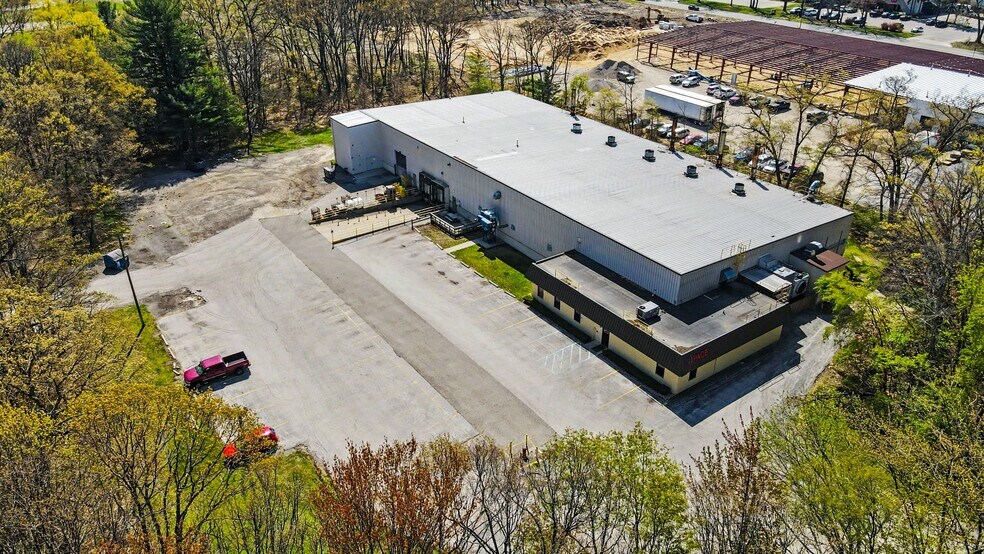 2350 Black Creek Rd, Muskegon, MI à louer - Photo de l’immeuble – Image 1 sur 12