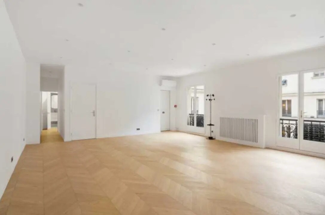 Bureau dans Paris à louer Photo de l’immeuble– Image 1 sur 4