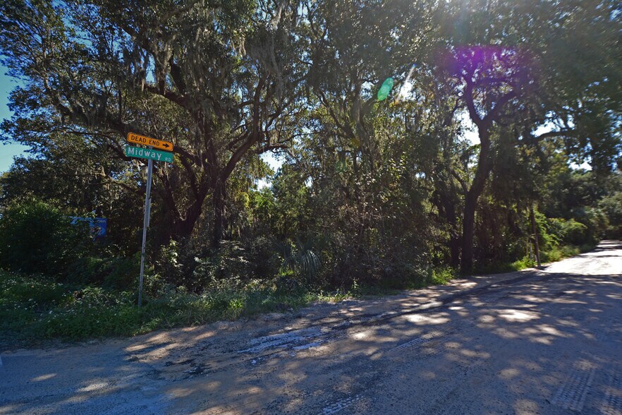 2610 Midway Rd, Fernandina Beach, FL à vendre - Photo intérieure – Image 2 sur 8